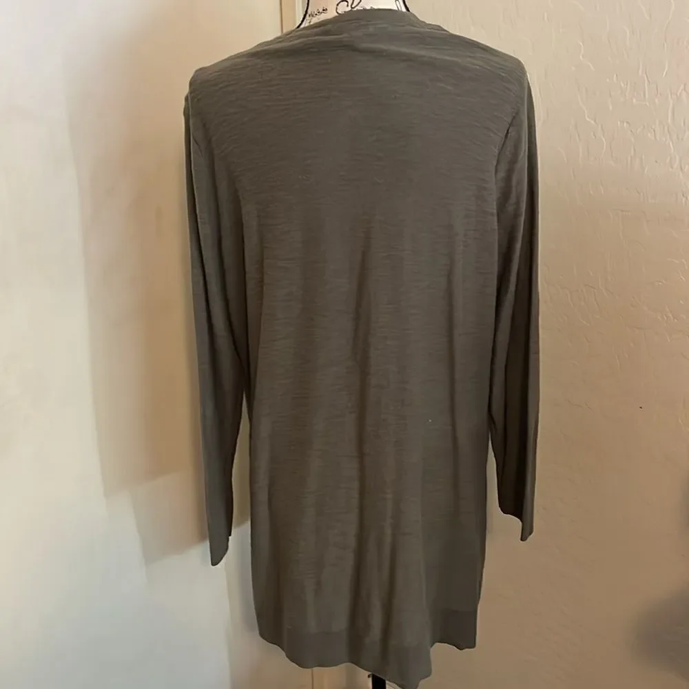 Torrid Green Button Closure Lightweight Cardigan Work Wear Contemporary Casual